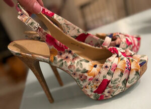 Forever 21 Canvas Floral Peep Toe Platform Cork Heels Size 9